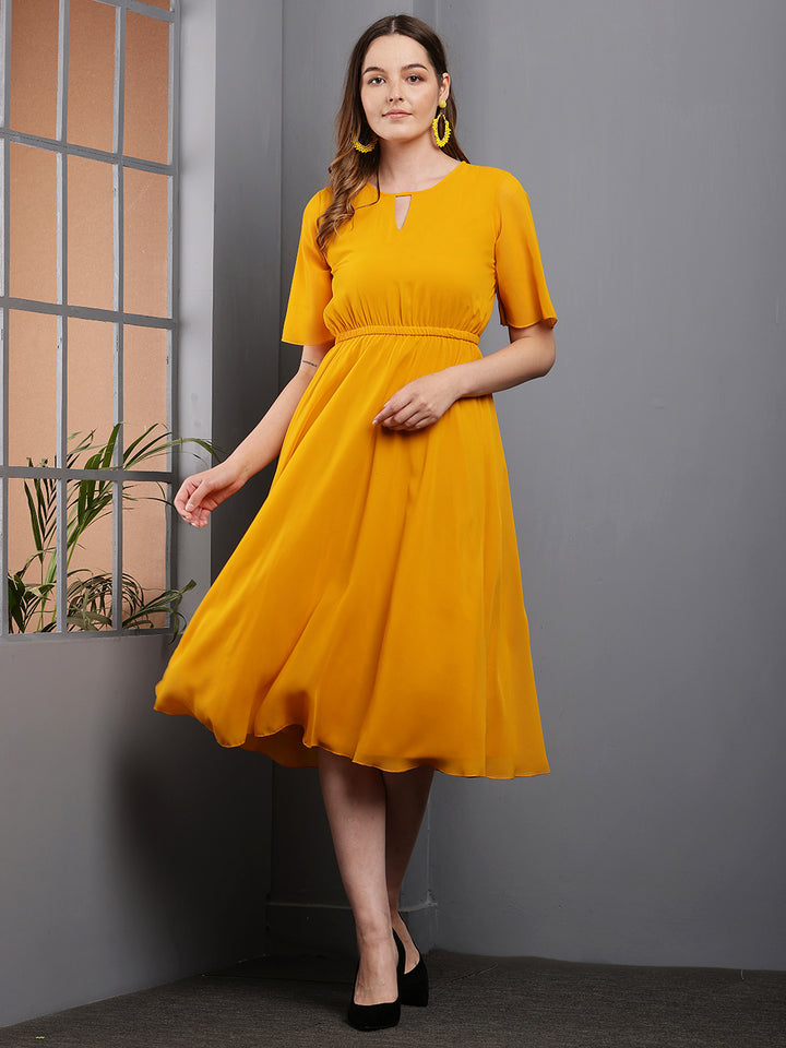 Tushita flowy summer casual midi length dress